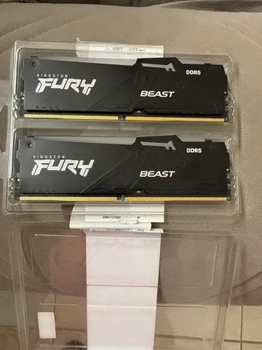 Memoria DDR5 6000mhrz fury beast RGB 2x16 32 gbs no blister
