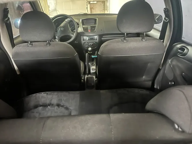 Peugeot 207 XR 1.4 Flex 8V 5P 2010