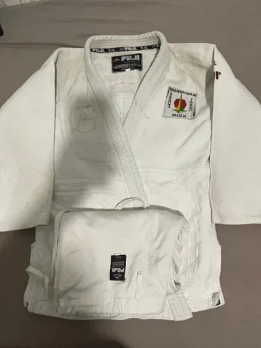 KIMONO JUDÔ E JIU JITSU FUJI PRATA COMPETIÇÃO 1,60-1,65