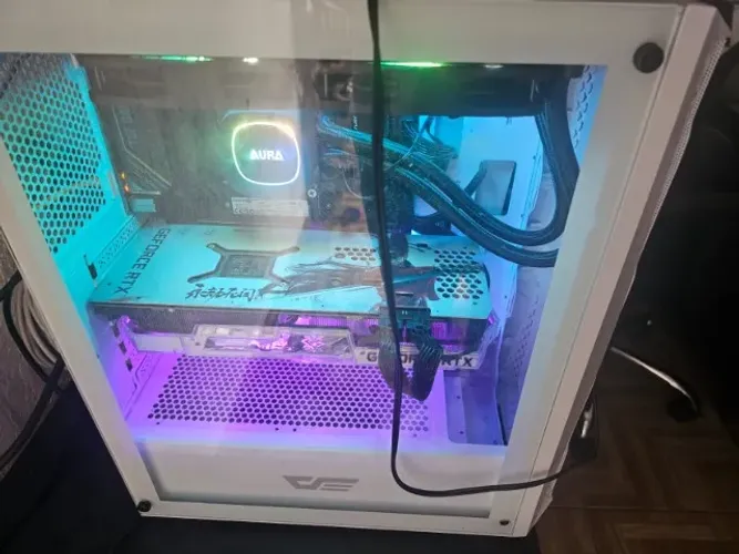 PC Gamer Ryzen 5 5600x + RTX 3070TI