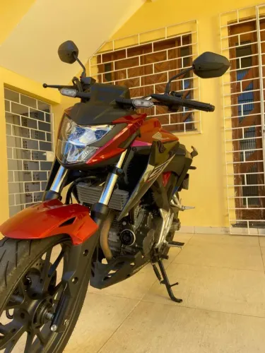 HONDA CB300F, UNICO DONO ,MOTO ZERO DE GARRAGEM