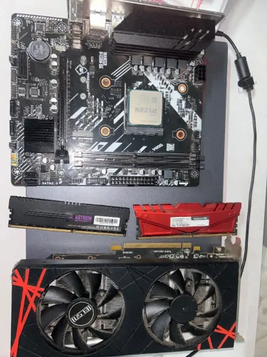 KIT- Ryzen 3 3300x Placa mãe MANCER B450M-DA 16 GB DE RAM RX 580 8GB