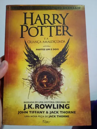 Edição especial do roteiro de ensaio, Harry Potter e a criança amaldiçoada, parte 1 e  2