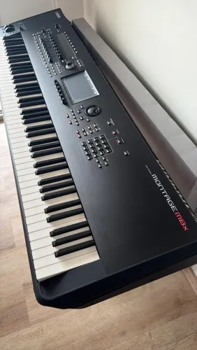 Yamaha Montage M8X novo