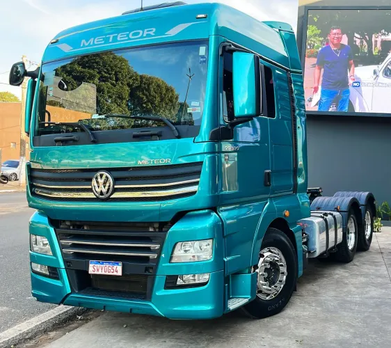 VW Meteor 29-530 6x4