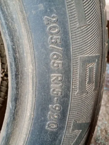 Pneu 205/65 R15