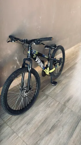 Bicicleta viking semi nova