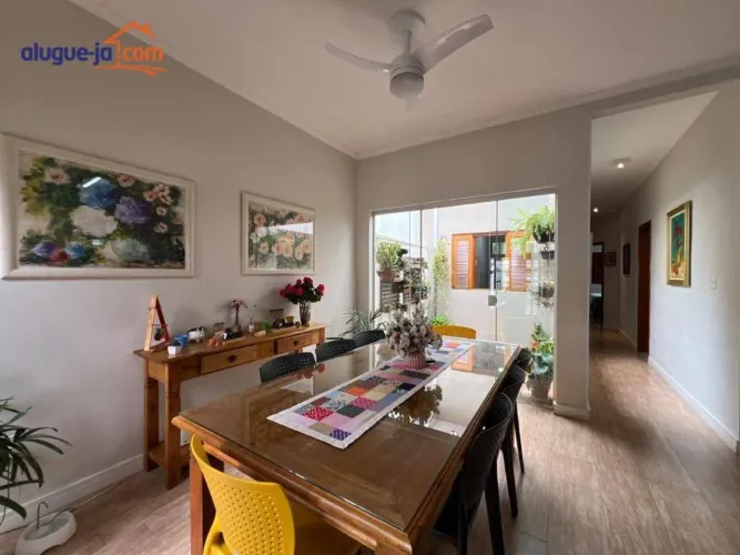 Casa à venda, 98 m² por R$ 650.000,00 - Vila Branca - Jacareí/SP