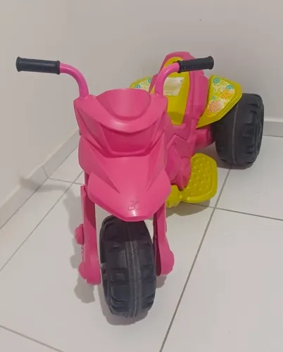 Moto infantil elétrica menina 