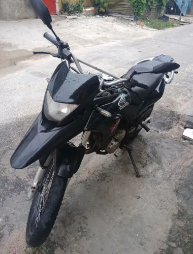 Vendo xre 300 ou troco por outra moto