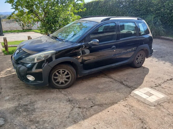Peugeot 207 SW Escapade 1.6 16V Flex 5P 2011