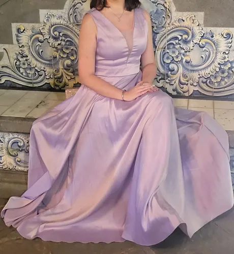 Vestido longo de Baile Lilás