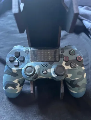 Play station 4 500GB+HD Externo 1 TB+ 2 Controles