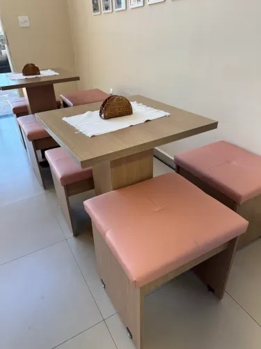 Mesas para lojas, padarias, confeitarias ou lanchonetes