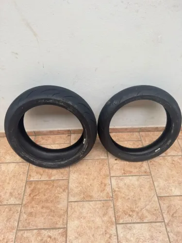 Par pneus Dunlop Q5A 120/70R17 e 180/55R17