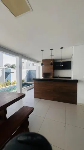 Casa em Condomínio para Locação em Teresina, Uruguai, 4 dormitórios, 3 suítes, 1 banheiro,
