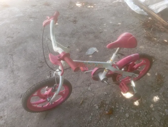 Bicicleta infantil.280,00