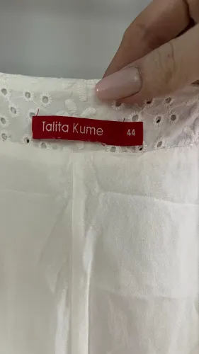 Macacão branco tam 44