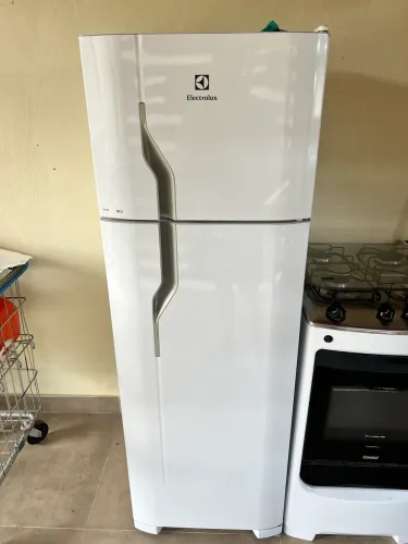 Vendo geladeira eletrolux DC35A