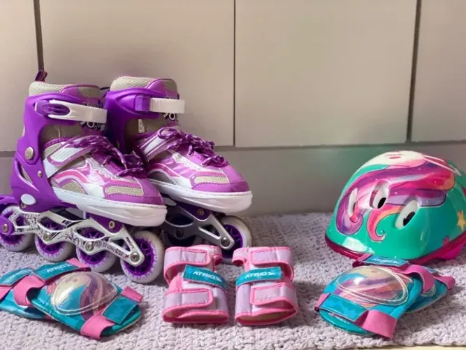 Patins Roller Inline Juvenil novinho! Com acessórios e usado somente uma vez