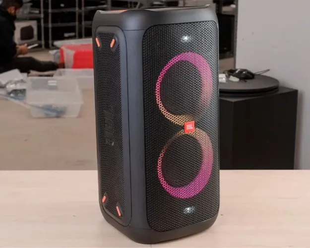 Vendo jbl party box 100