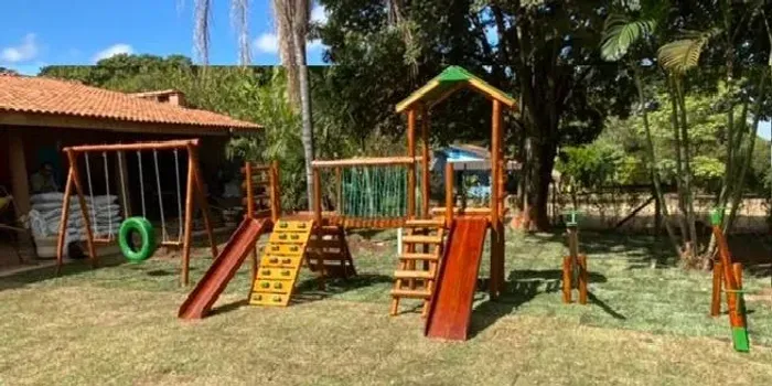 Playground infantil de madeira