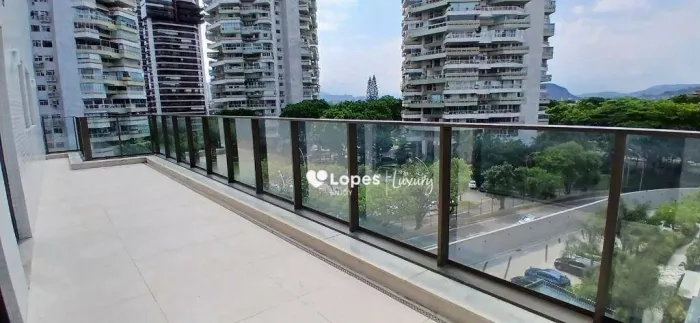 Cobertura com 3 quartos à venda, 157 m² por R$ - Barra da Tijuca Lucio Costa- Rio de Janei