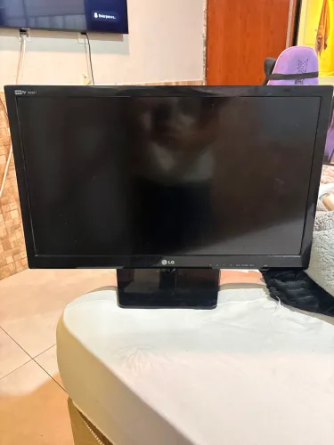 Monitor/ tv LG 26 polegadas. EM PERFEITO ESTADO!!