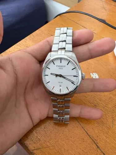 Relógio Tissot PR 100 Quartz  - Safira - 100m - Suíço (Ref. T101410A)