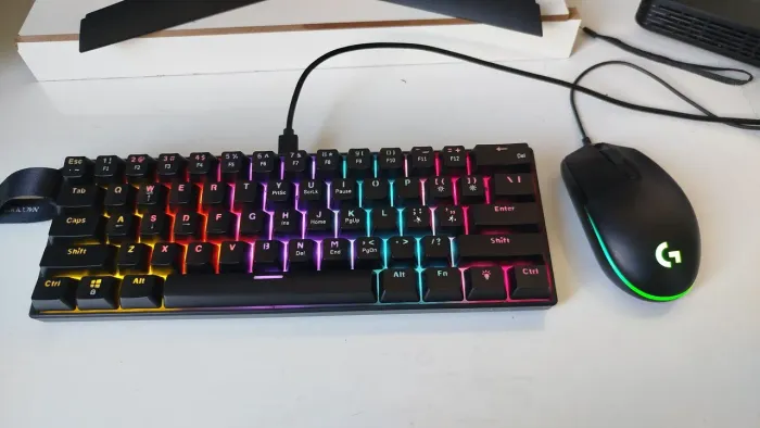 Teclado e mouse gamer