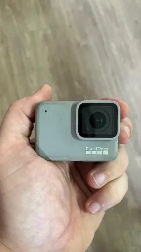 GoPro 7 white + acessórios