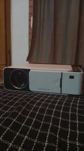 Projetor Led Branco Cinema em Casa