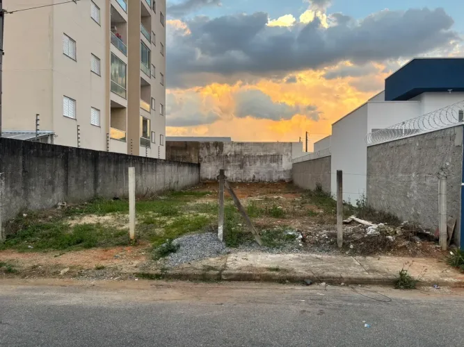 Terreno a venda