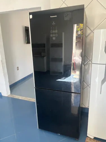 Vendo geladeira Panasonic semi usada 1.800$
