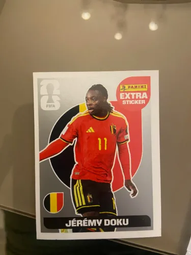 Figurinha Panini JEREMY DOKU Legend Prata FIFA World Cup 2026