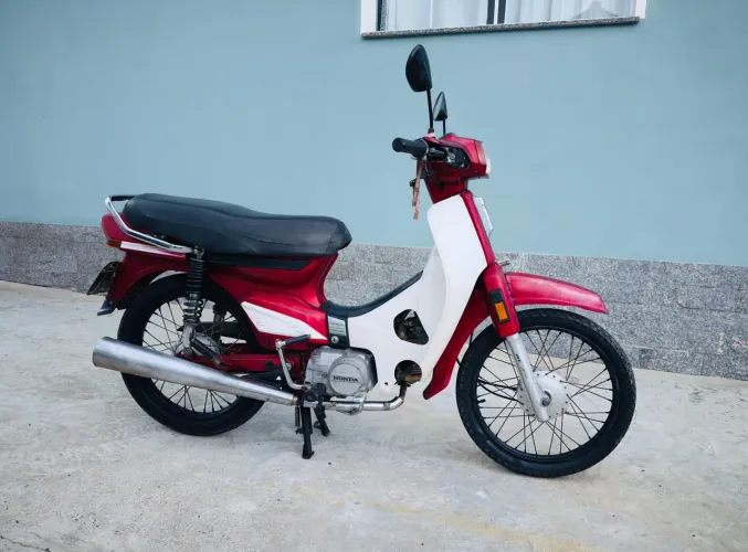 Honda C 100 Dream 1997