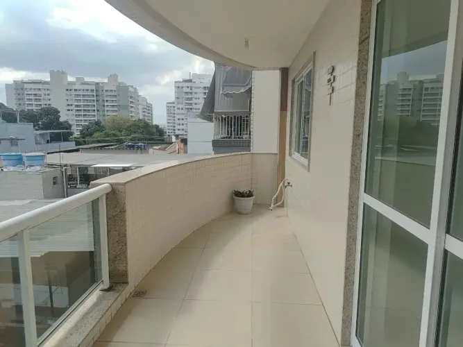 Apartamento para aluguel com 83 metros quadrados com 2 quartos