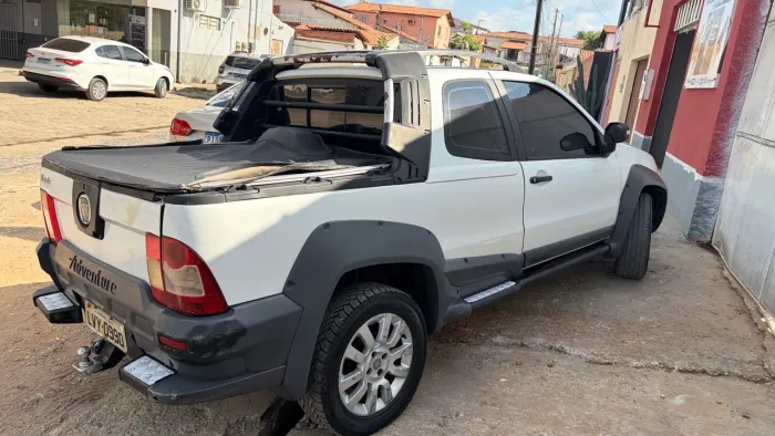 Fiat Strada Adventure1.8/ 1.8 Locker Flex CD 2013