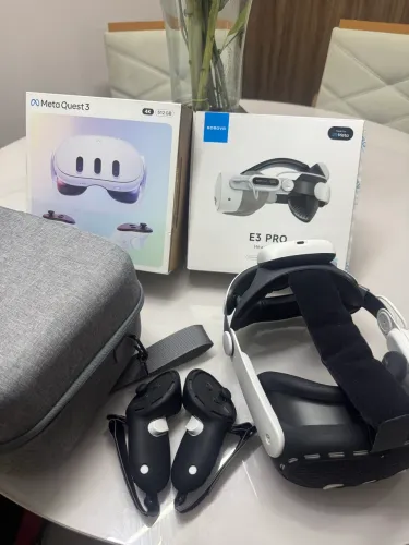 Meta quest 3 512gb + acessórios e Bobovr E3Pro