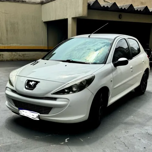 Peugeot 207 XR 1.4 Flex 8V 5P 2012