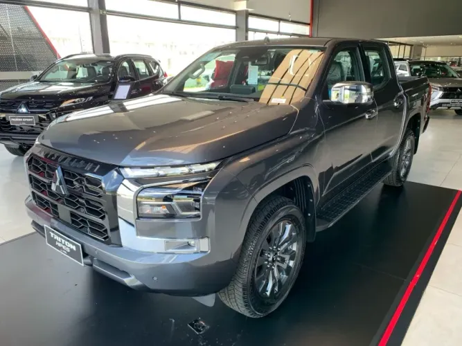 Mitsubishi TRITON HPE-S 2.4 CD 4X4 TB Diesel Aut. 2027