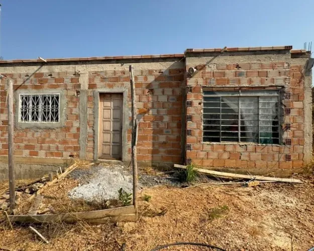 Sitio bem localizado, próximo ao vilarejo rural. Jaboticatubas.