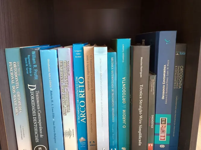 ORTODONTIA LIVROS DIVERSOS