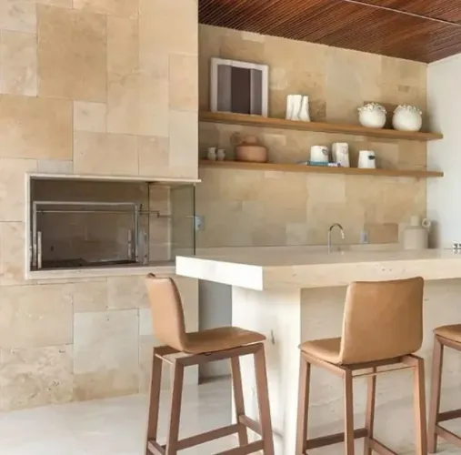 Travertino French Pattern Classic: A Arte do Design Clássico em Seus Pisos e Paredes