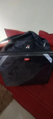 Vendo bag de entrega em perfeito estado