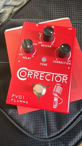 Pedal Flamma Corrector Reverb e Delay