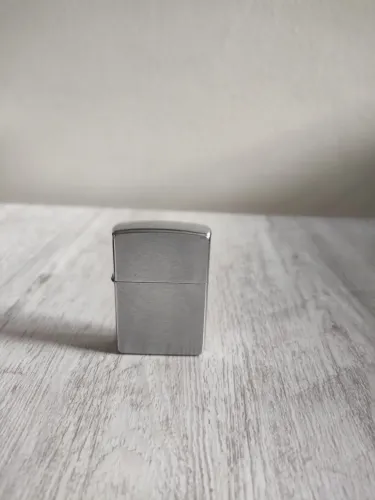 Isqueiro Zippo cromado