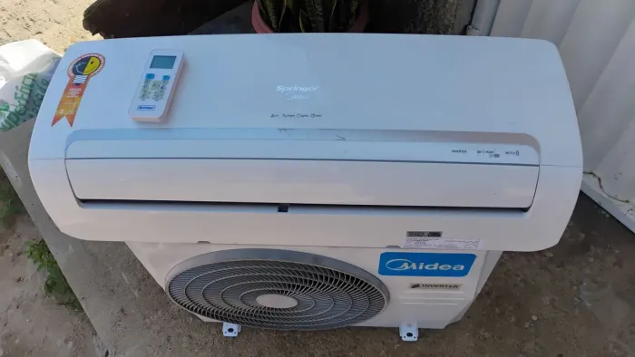 Vendo ar condicionado Midea inverter 12 mil BTUs