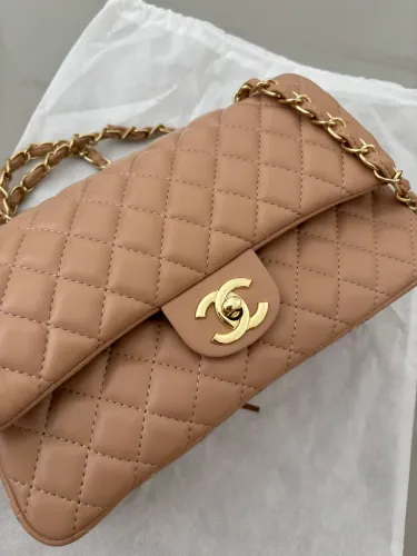 Bolsa clássica flap em couro 