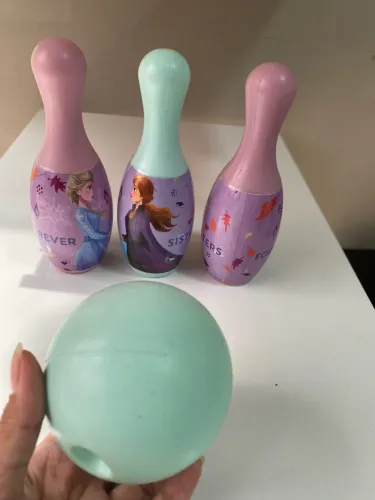 Brinquedo boliche frozzen